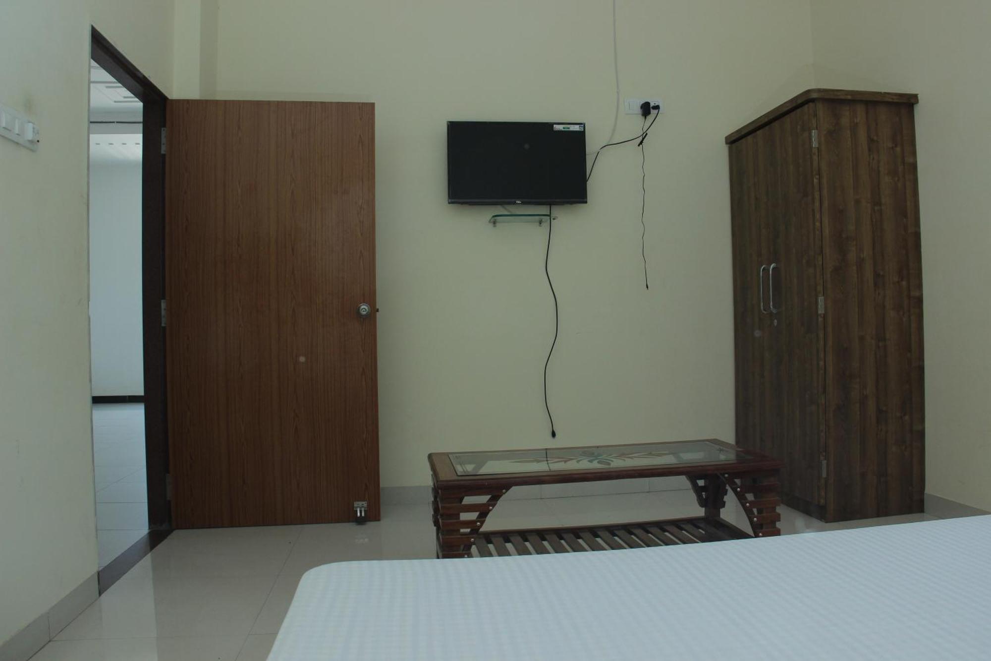 Capital O 82220 Athitya Resort Sikar Exterior foto