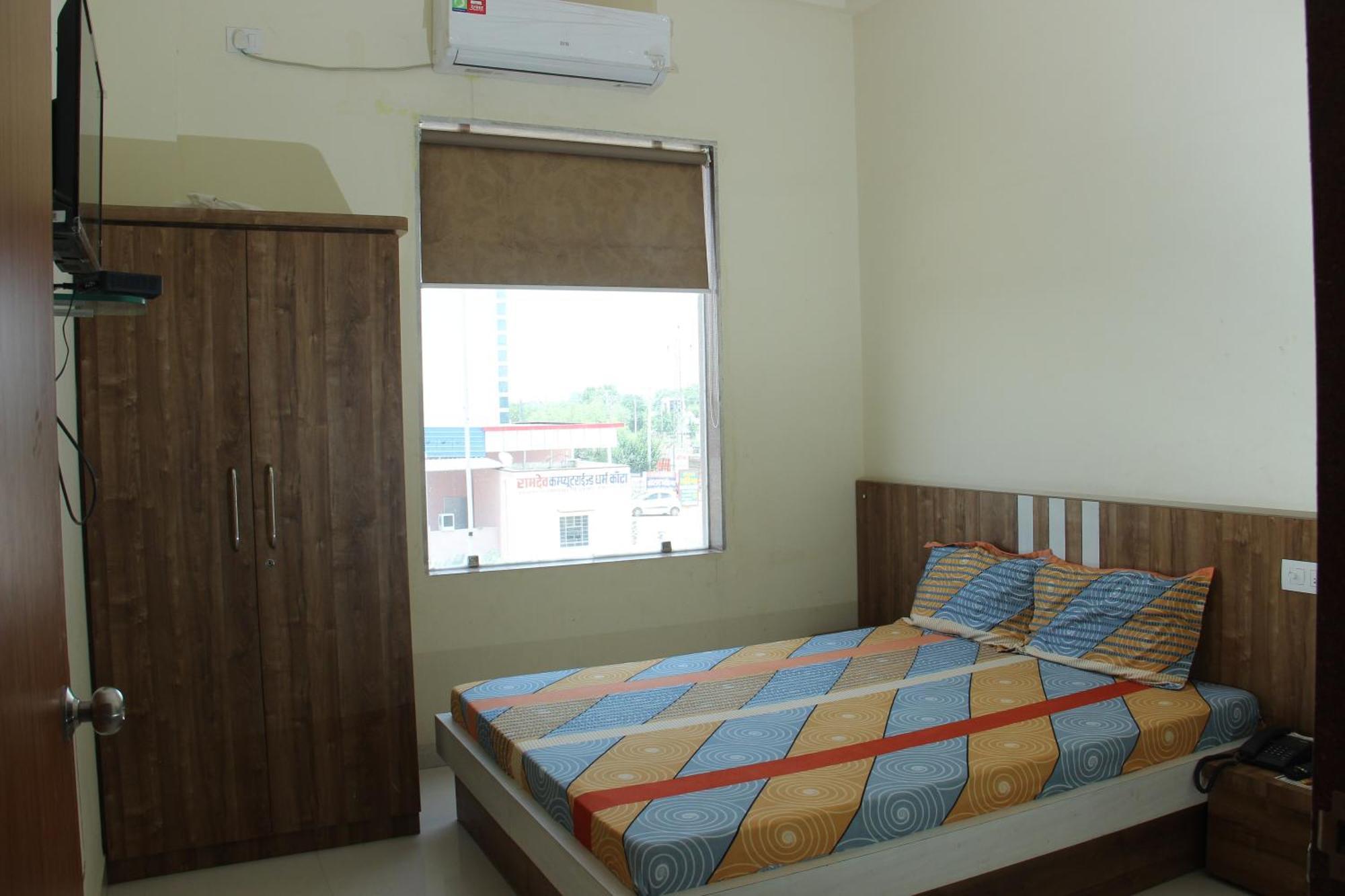 Capital O 82220 Athitya Resort Sikar Exterior foto